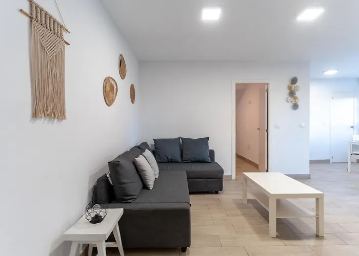 Apartamento Torre Cervantes, Moderno, Luminoso, A 5 Min De La Playa