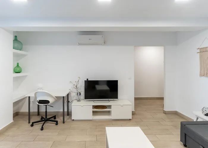 Apartamento Torre Cervantes, Moderno, Luminoso, A 5 Min De La Playa