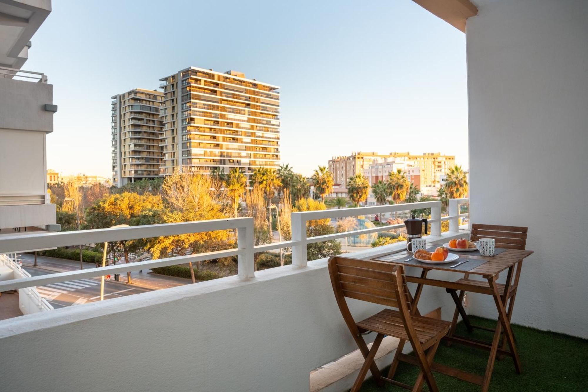Torre Cervantes, Moderno, Luminoso, A 5 Min De La Playa Apartment
